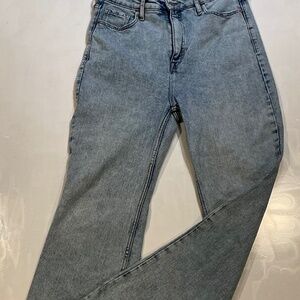 Old Navy Woman’s Just right Amount of Flare Denim Jeans size 8